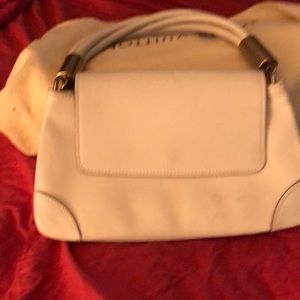 White Gucci bag
